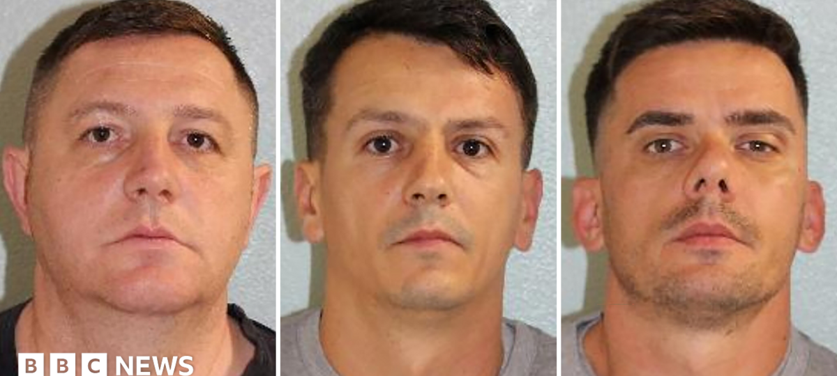 Men admit trying to tunnel into jewellery shop