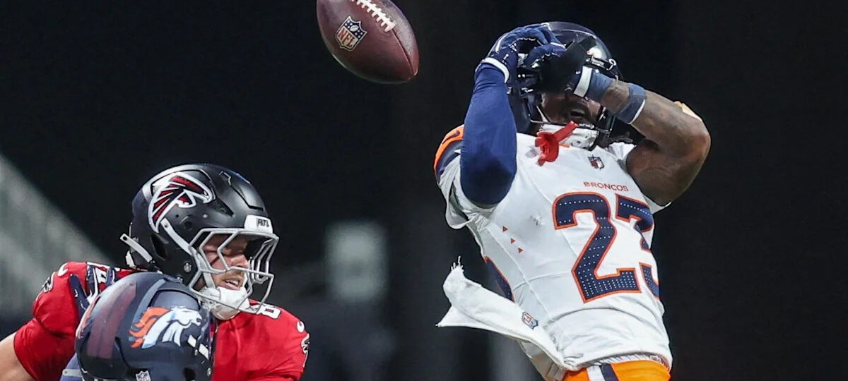 Sean Payton clearly doesn't like Broncos players wearing sleeves