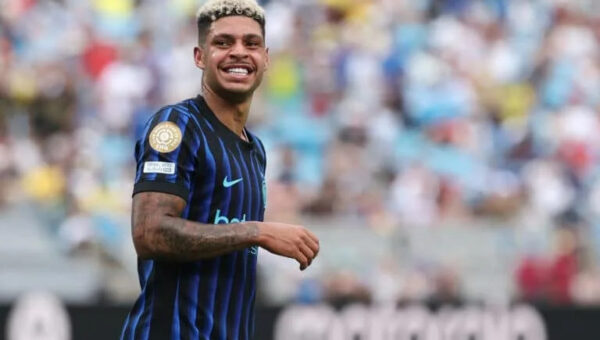 Romano: Roma abandon talks for Luis Henrique