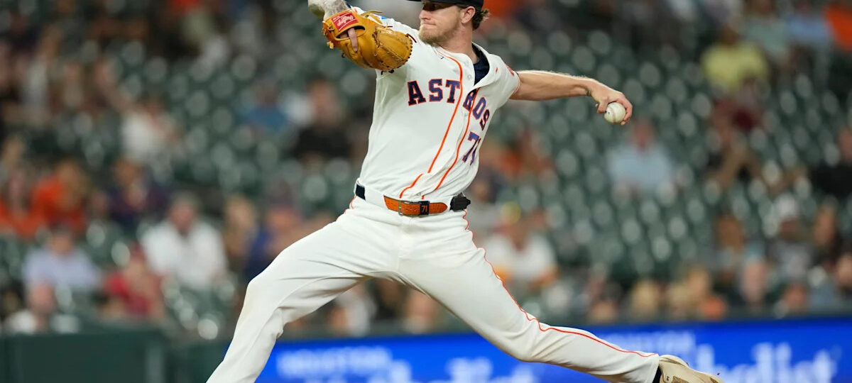 Pecko fans 4 in MLB debut, Vázquez hits 7th homer as the Astros beat the Angels 3-2