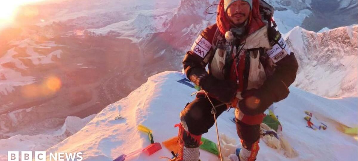 How a generation of record-setting guides died in a disaster that killed a climbing legend