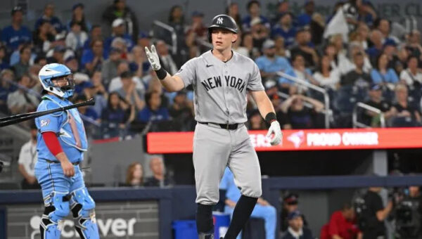 What channel is Blue Jays vs. Yankees on today? Time, TV schedule, live stream to watch MLB Friday Night Baseball game