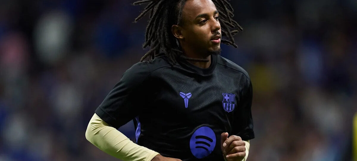 Barcelona defender back in training after World Cup break