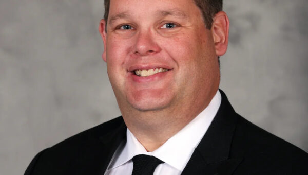 Michigan hockey adds ex-Wings assistant coach Brewer as general manager