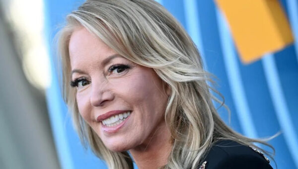 Jeanie Buss’ Is Contesting Siblings’ Attempts To Sell Lakers’ Share