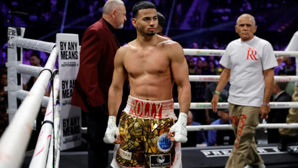 ‘He didn’t land a single shot’: Rolly Romero frustrated by points loss to Teofimo Lopez