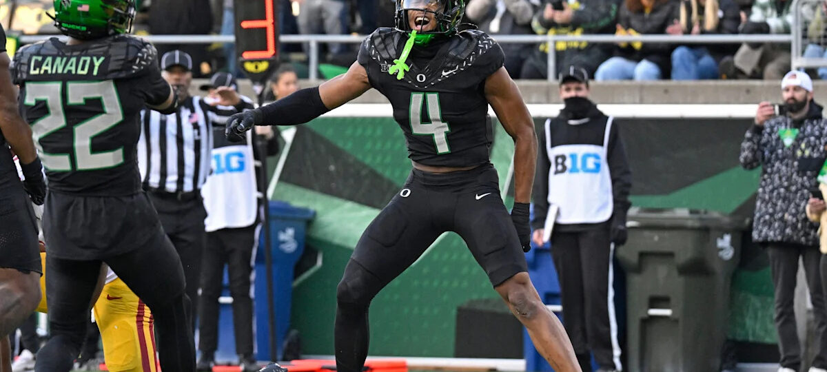 Trio of Oregon defenders added to Bronko Nagurski Award watch list