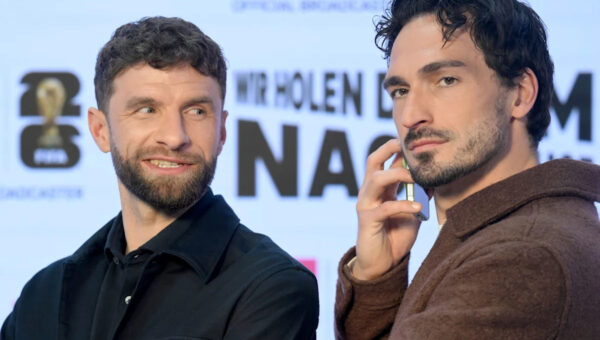 Müller and Hummels acquire shares in Portuguese club Estrela Amadora