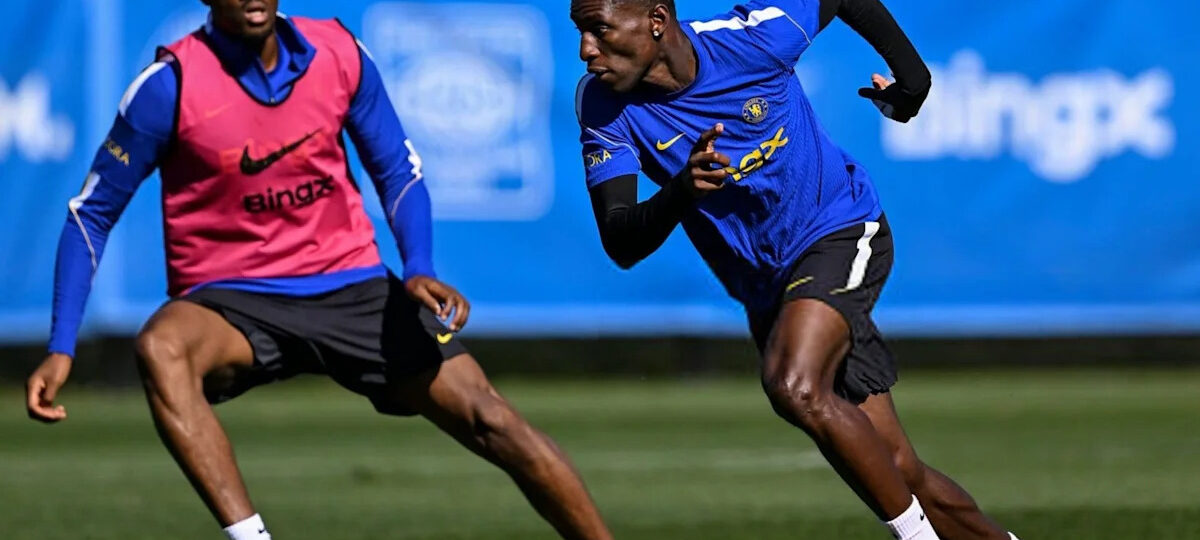 Atletico Madrid in talks with Chelsea over loan for £65m striker