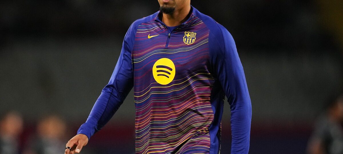 Romano names Liverpool’s purchase option price for Barcelona defender