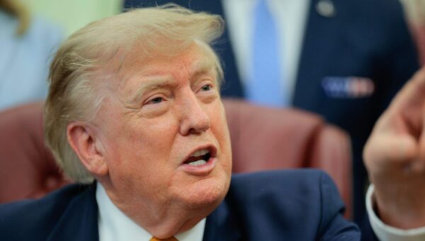 'Great grass': Trump plugs Scotts Miracle-Gro, a company that he says did the White House a favor