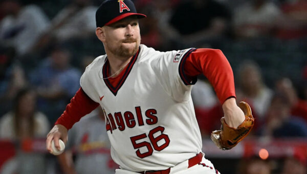 Cubs acquire reliever Ryan Zeferjahn from Angels for Moisés Ballesteros