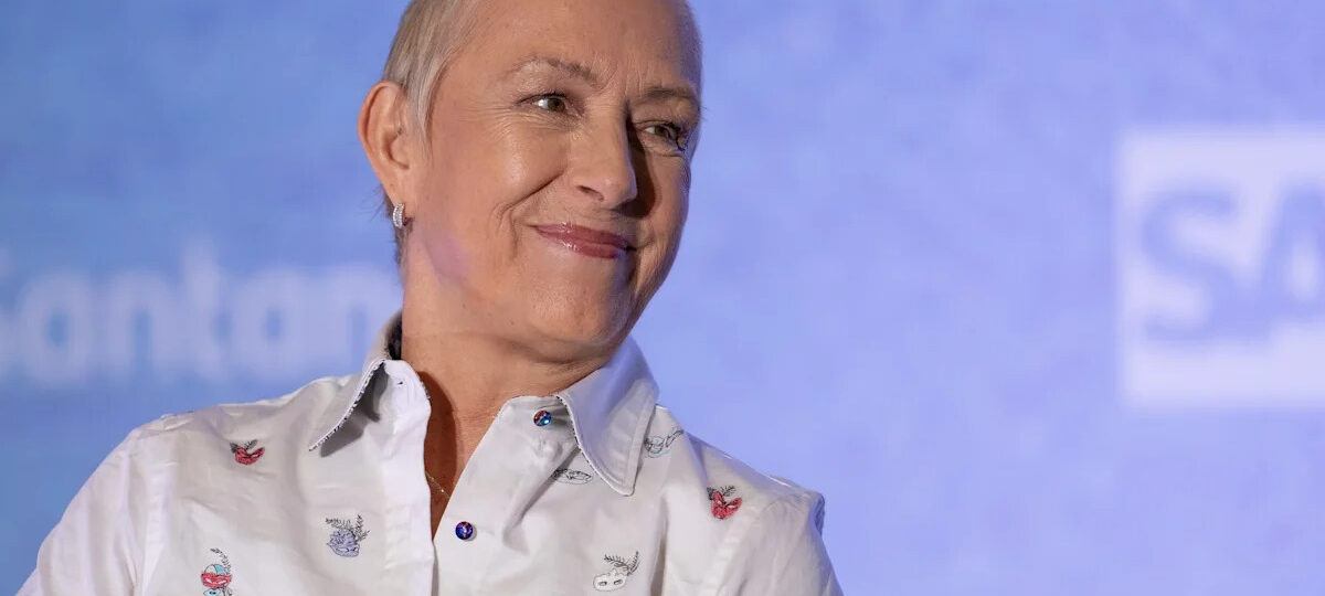 Martina Navratilova Drops 5-Word Reaction After Lynx & Valkyries Coaches Decry “Hate” On Trans Community Amid “Save Women’s Sports” Movement