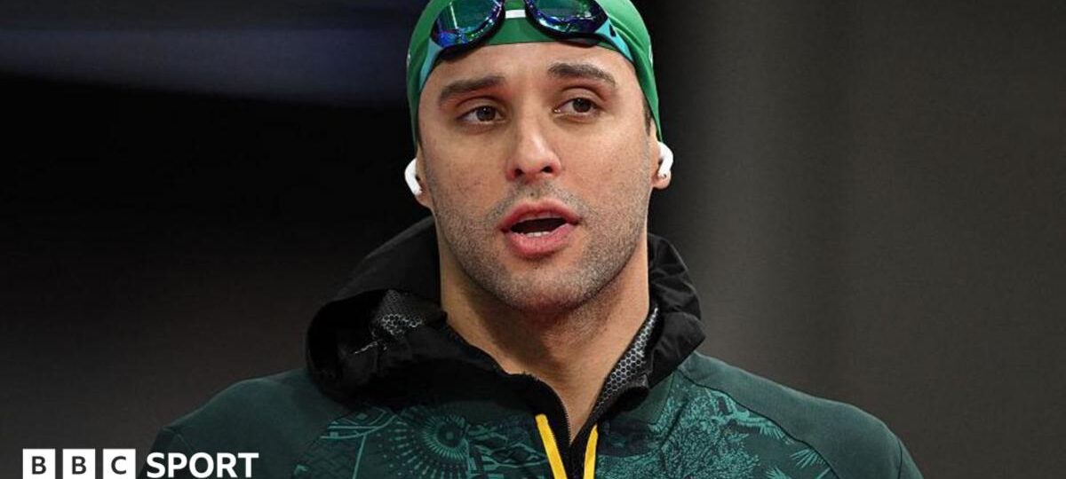 Le Clos' home destroyed by fire after he sets Commonwealths record