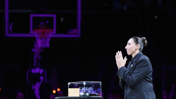 Mercury honor the GOAT as Diana Taurasi's number retired in star-studded event