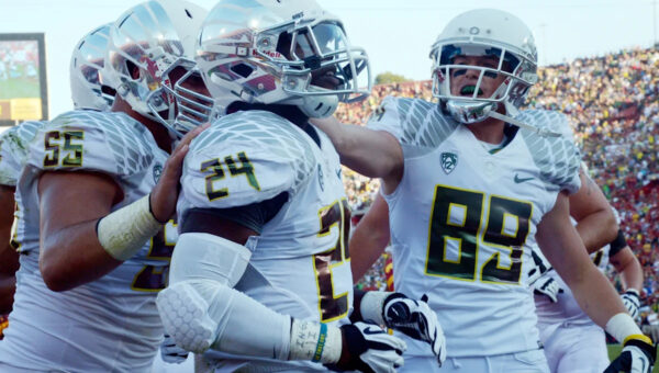 Jamari Johnson teases Oregon uniforms vs. USC, Washington