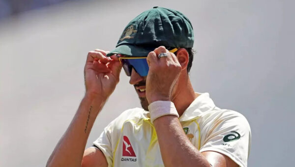 Mitchell Starc dethrones Jasprit Bumrah, becomes ICC No. 1 Test bowler for first time in his career