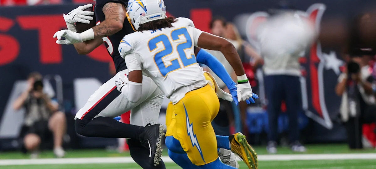 Texans rookie TE Marlin Klein lives up to hype in debut vs. Chargers