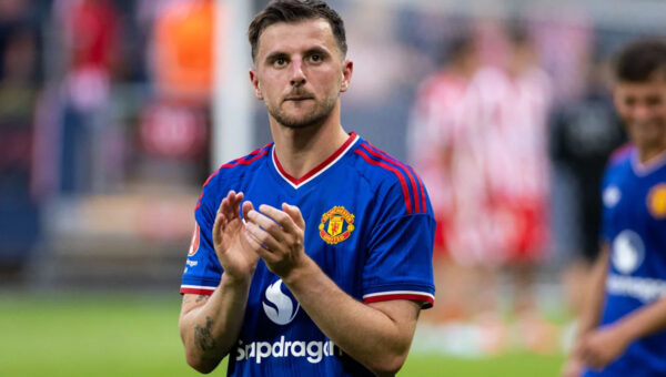 Carrick provides Mount update after early PSG exit