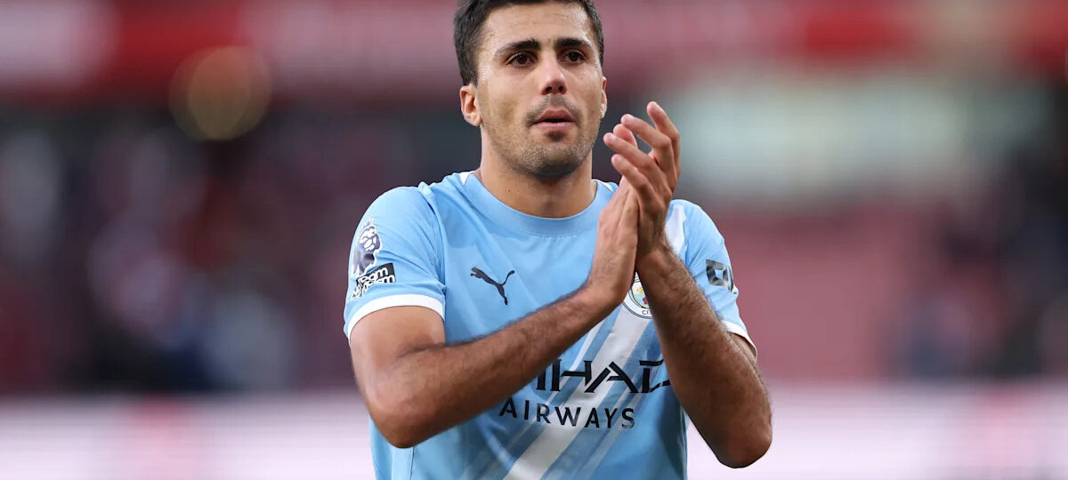 Busy transfer market, 5⃣ stories to start Friday