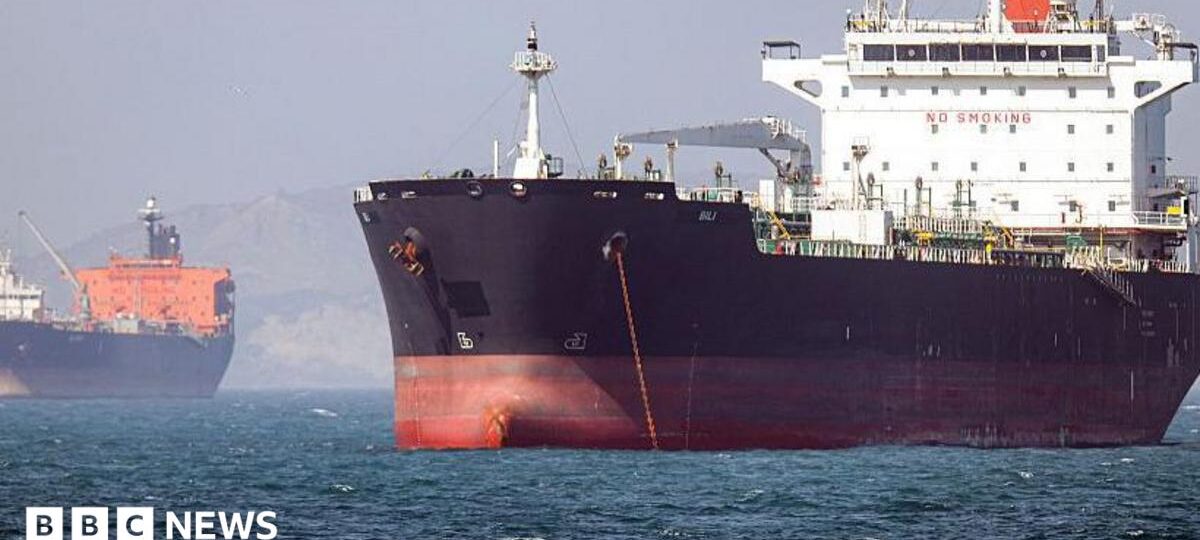 Oil prices fall on hopes Strait of Hormuz could reopen