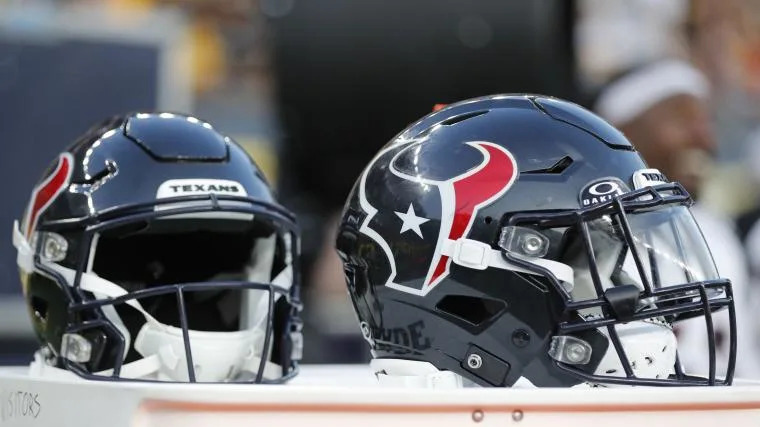 Houston Texans star’s recovery milestone draws praise after career-threatening 2024 injury