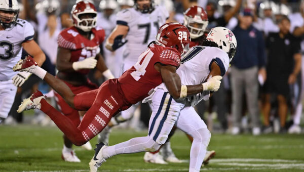 49ers hold tryouts for 3 pass rushers