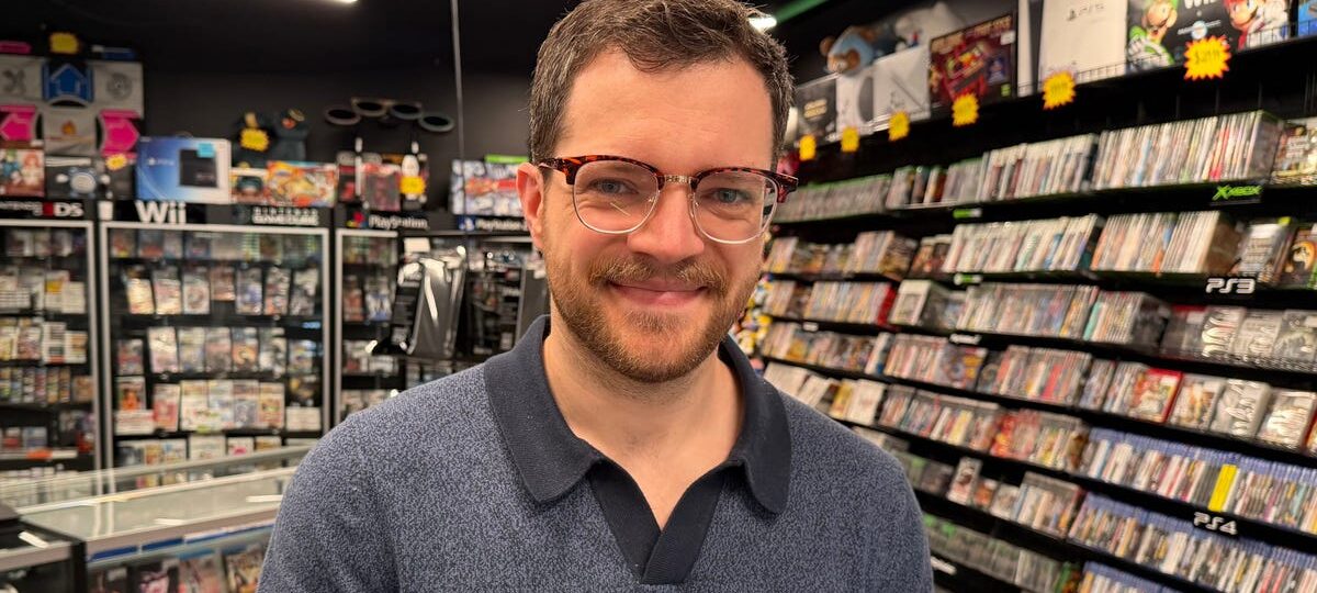 He turned a side hustle into a video game resale business that's brought in $4 million this year