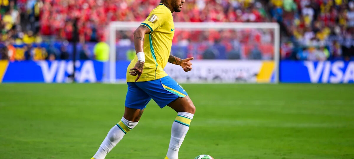 ‘That bum Neymar’ taunts rivals in heated scenes after Santos win