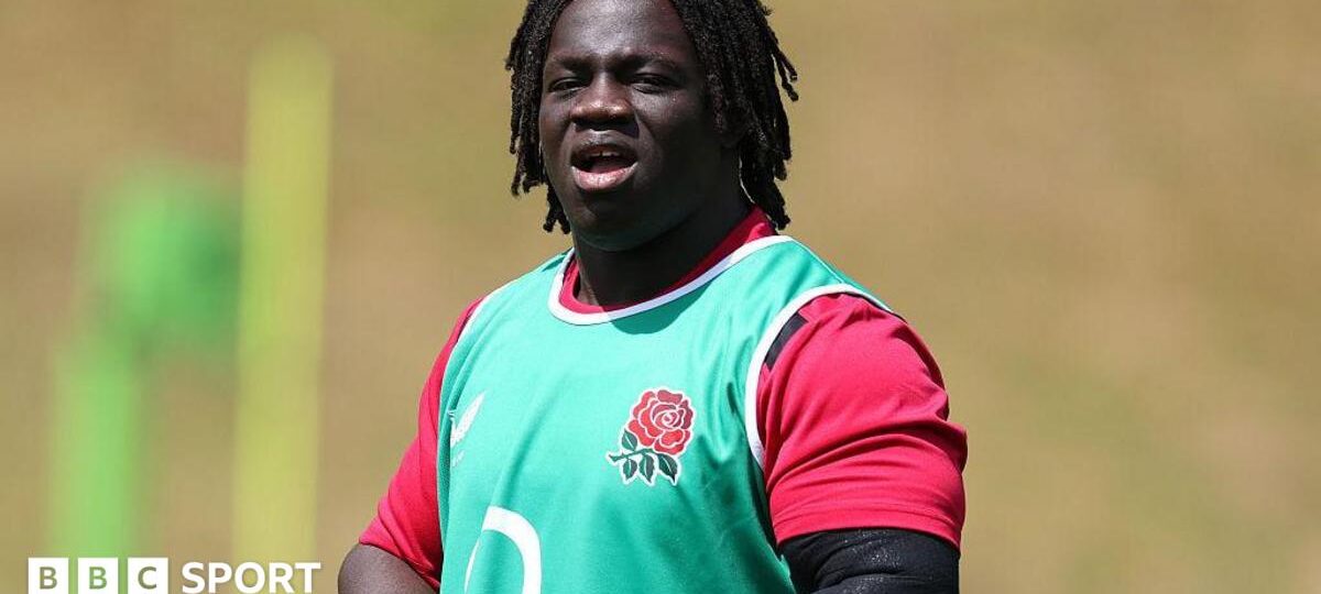 Five players get first England deals in Borthwick shake-up