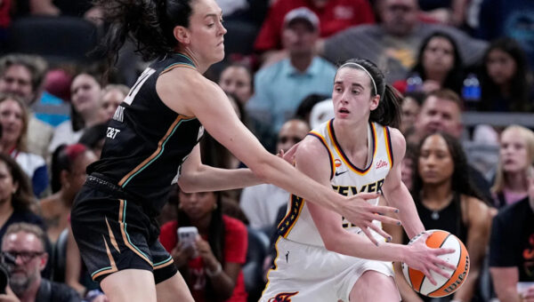 Kelsey Mitchell, Caitlin Clark help Fever continue hot streak with 106-92 victory over Liberty