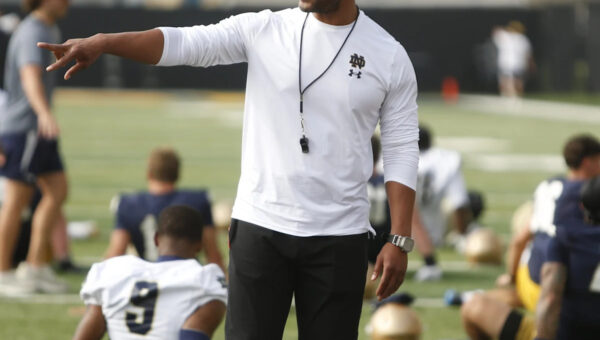 Notre Dame football preseason award watchlist tracker