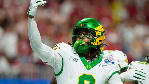 How Kenyon Sadiq changed Jamari Johnson's daily routine at Oregon