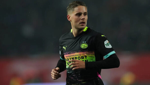 Borussia Dortmund confirm Veerman signing