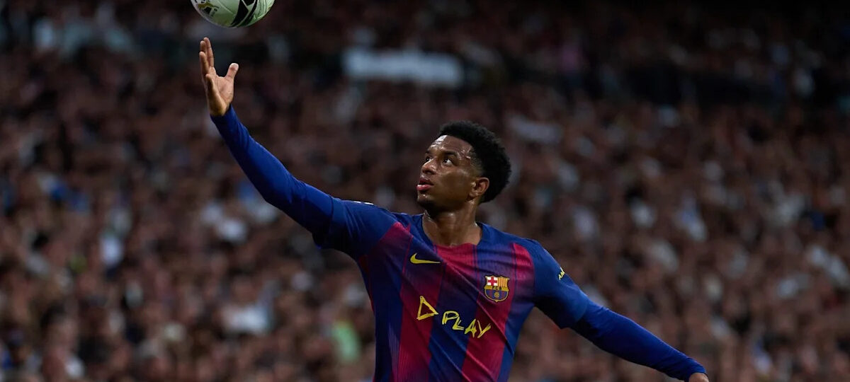 Barcelona defender frustrated with his situation after rejecting offers to stay