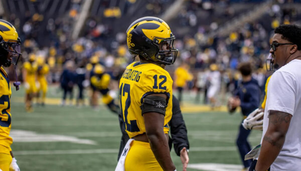 Jordan Marshall defends Michigan football linebackers from criticism