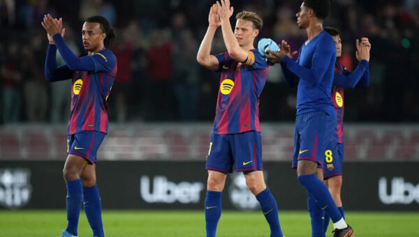 Flick ‘annoyed’, fans whistle: Veteran midfielder’s Barcelona future takes worrying turn