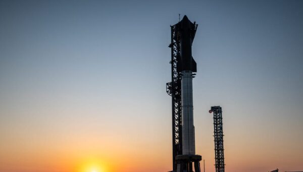 SpaceX's science fiction dreams come with an astronomical bill