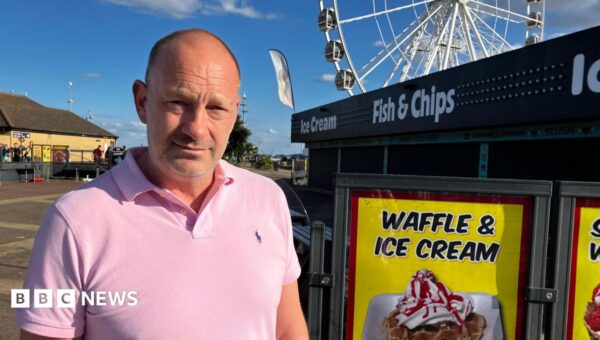 Seaside visitors going home earlier, Skegness traders say