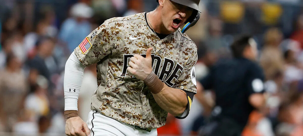 Pitching, power leads to series win for Padres over Astros