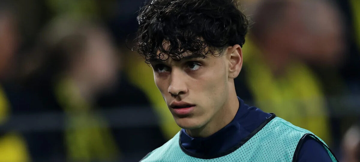 Real Sociedad have not given up on the pursuit of Barcelona defender amid Dortmund links