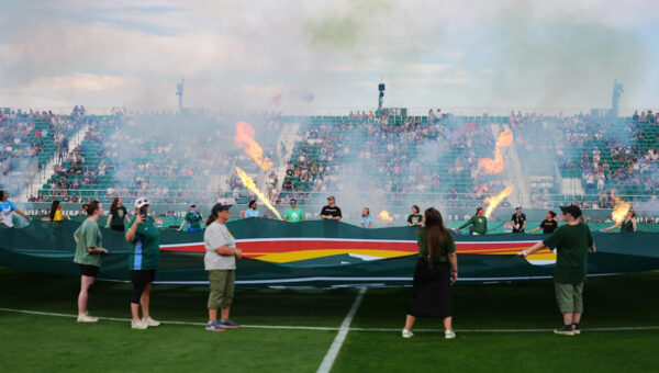 Denver Summit-Utah Royals match pushed back by 6 hours due to extreme heat, as NWSL weather policy receives scrutiny