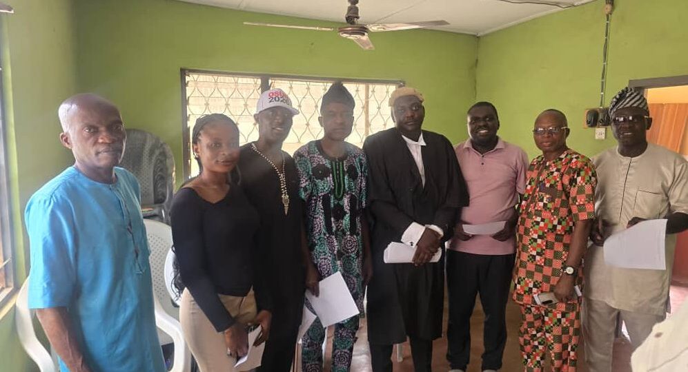 Osun IPAC urges unity, swears in caretaker committee