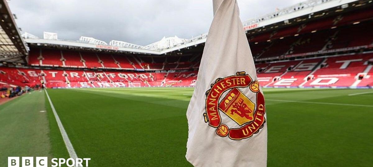 Man Utd pay tribute to 'proud Red' officer who died in A66 crash