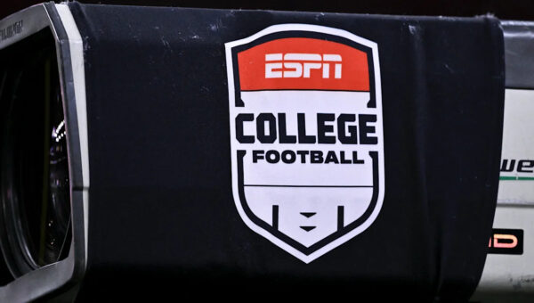 ESPN reveals College Football studio commentators for 2026