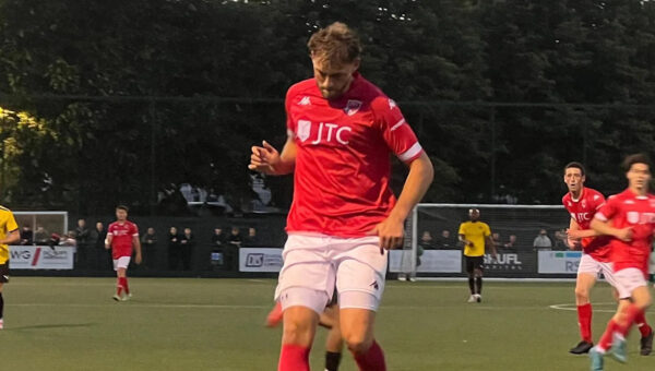 Bickley fires Jersey Bulls to opening day win