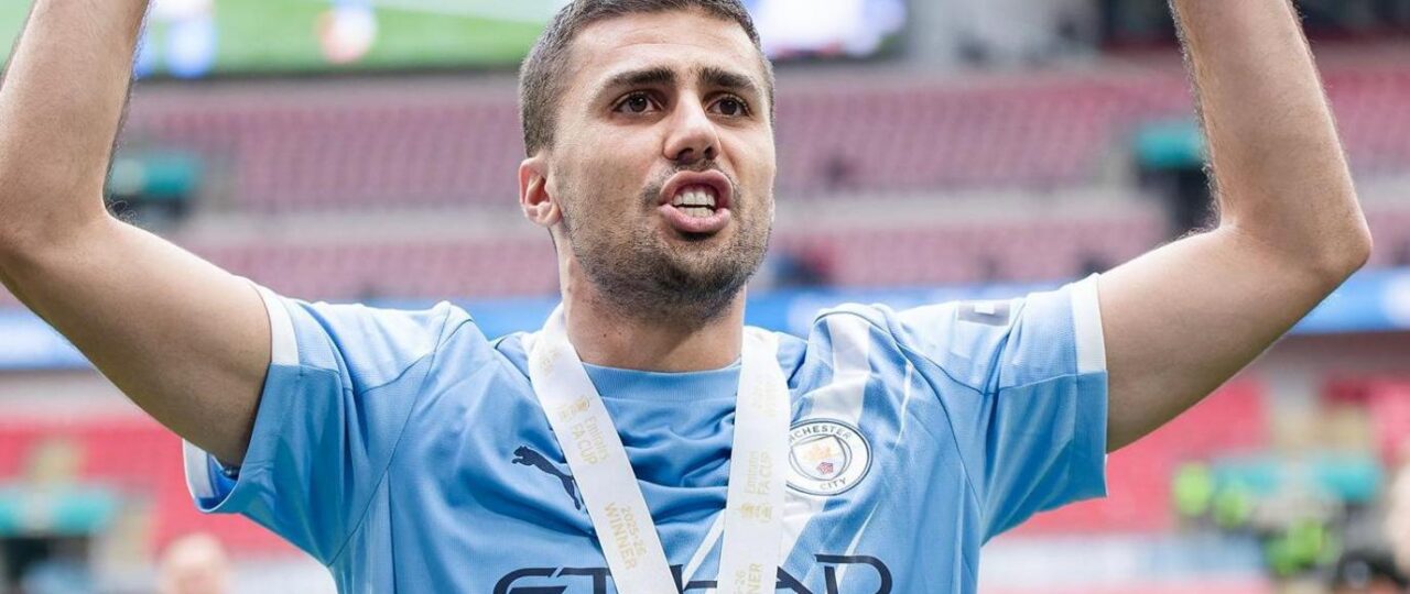 Transfer: Man City sign Rulli as another player leaves Man Utd