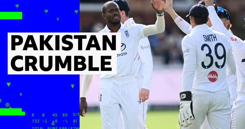 'Pakistan cleaned up!' - England take five wickets for 19 runs