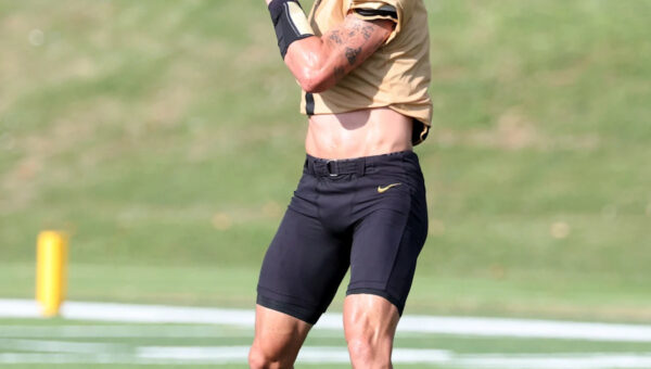 Blaze Berlowitz named Vanderbilt football starting QB for 2026 opener | Report