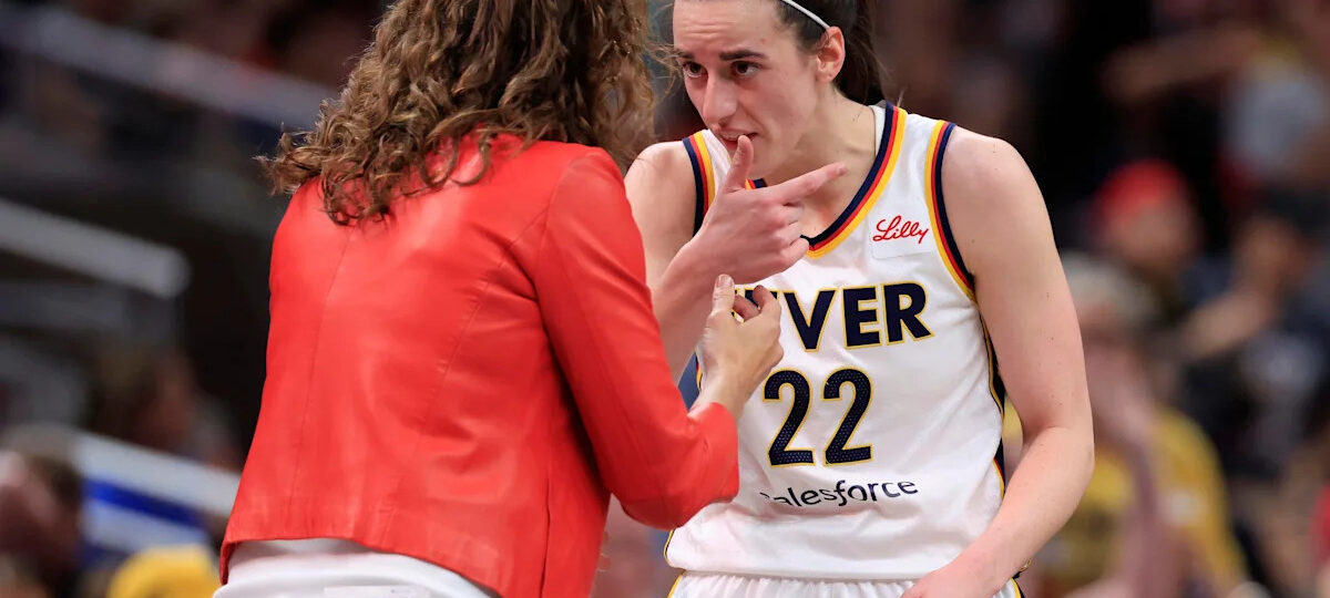 Caitlin Clark defends Stephanie White, calls out fans for booing